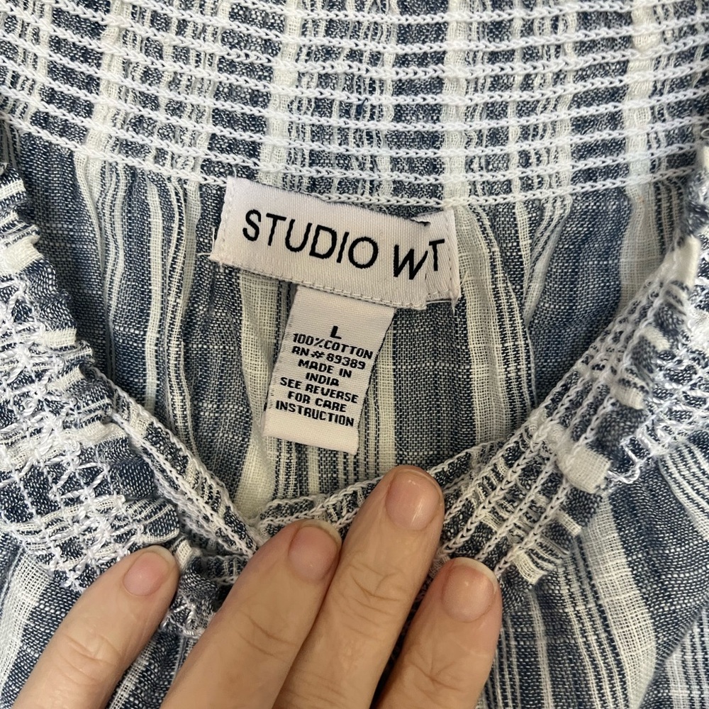 NWT Studio West Navy and White Striped 100% cotton linen Embroidered Blouse - Picture 2 of 2